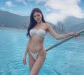 校园春色古典武侠人妻-春色校园里的古典武侠梦，人妻情深